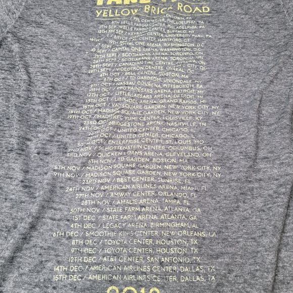 Elton‎ John 2018 Farewell Yellow Brick Road Concert T-Shirt Womens Small - Picture 6 of 6